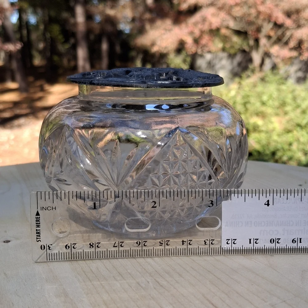 Vintage Clear Cut Glass Vanity Jar Hair Receiver Popourri Jar